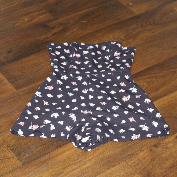 French Connection Floral Sleeveless Romper Size 0 - Picture 2 of 10